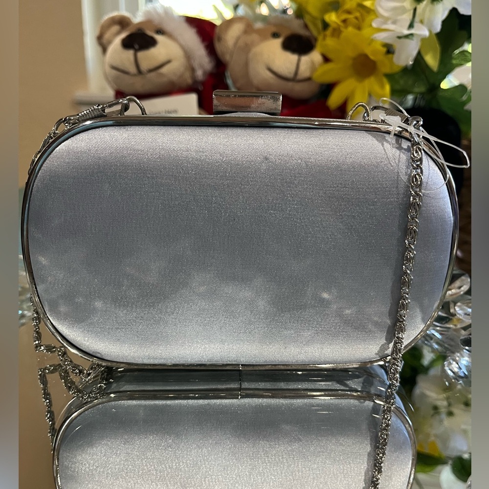Clutch silver with Rhinestones NWOT - Picture 5 of 5